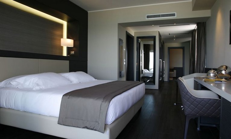 Ego Hotel