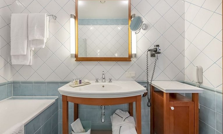 Grotthuss Boutique Hotel