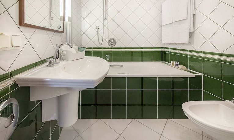 Grotthuss Boutique Hotel