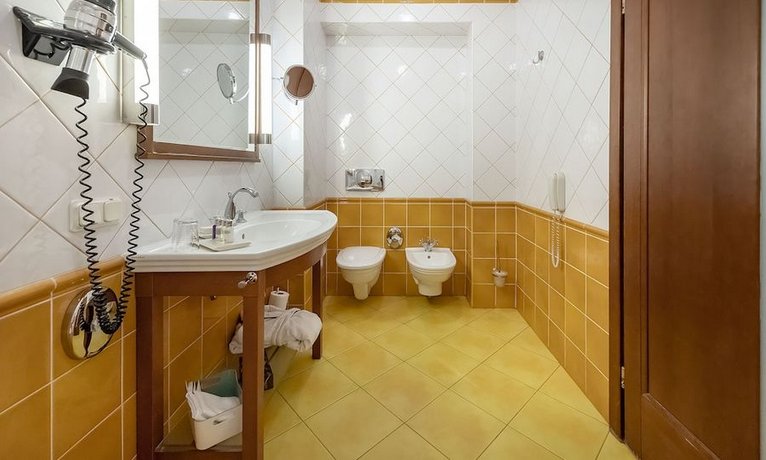 Grotthuss Boutique Hotel