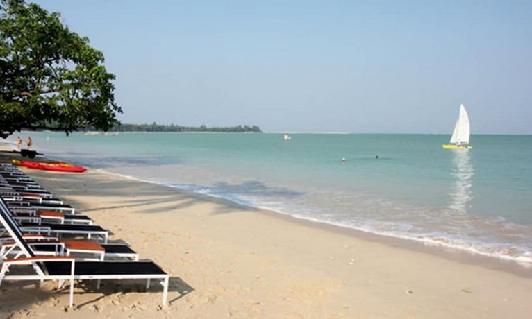 Kantary Beach Hotel Villas & Suites