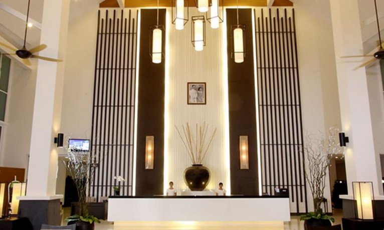 Kantary Beach Hotel Villas & Suites