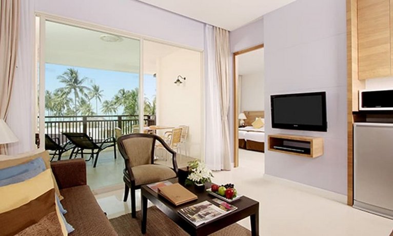 Kantary Beach Hotel Villas & Suites