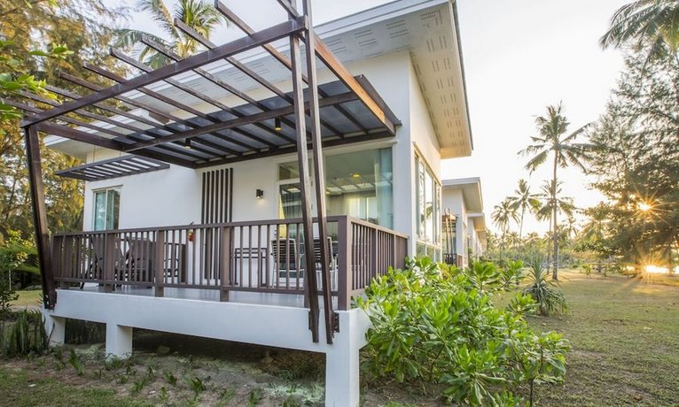 Kantary Beach Hotel Villas & Suites