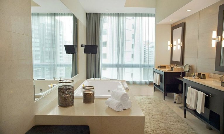 Live Aqua Urban Resort Mexico