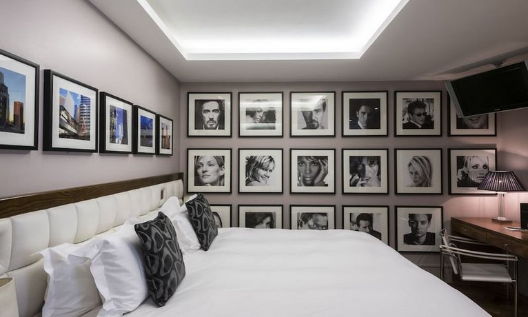 Le Monde Hotel