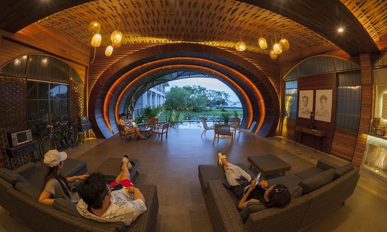 Baan Rim Ao