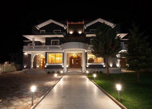 Casta Diva Hotel