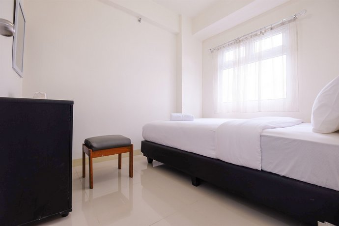 2 Bedrooms At Green Pramuka City Apartment By Travelio