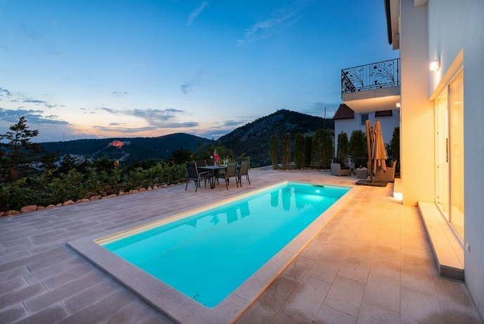 Lifeofhvar
