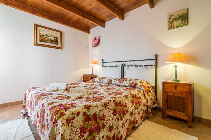 Locazione Turistica CASA MANDARINO