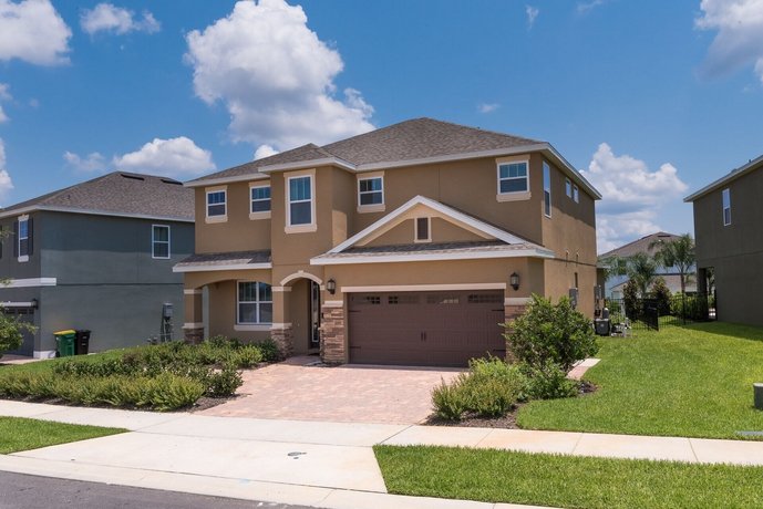 Disney Dreams Luxury Home with Private Water Park