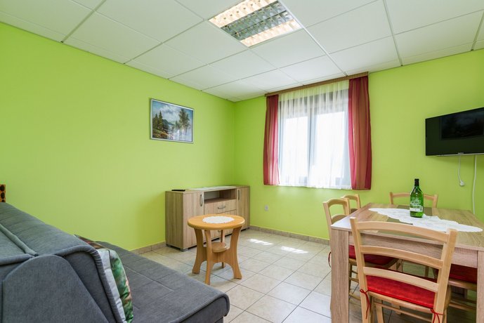 Apartments Kralj Privlaka