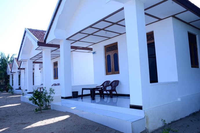 Deen's cabanas
