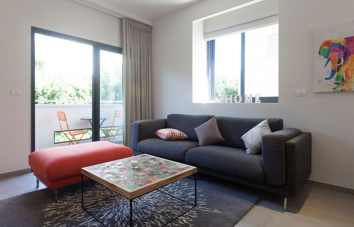 Sunny Luxury Apartments