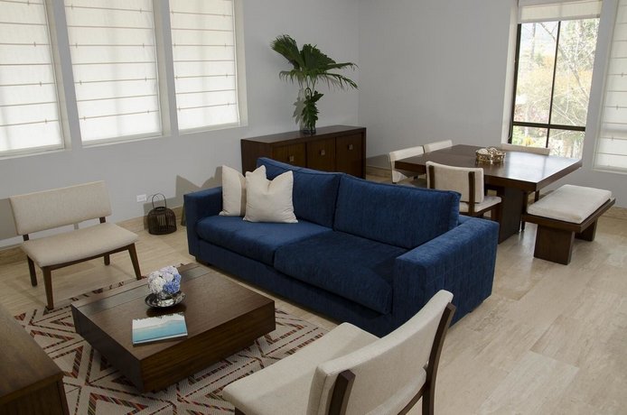 Paseo Suites Anton