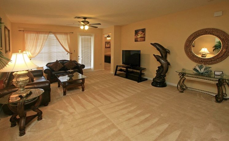Executive 3 Bedroom Villa at Universal