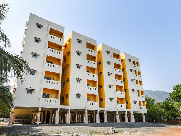 OYO 23311 Hotel City Heart