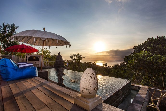 The Puncak Sunset Ceningan Villas