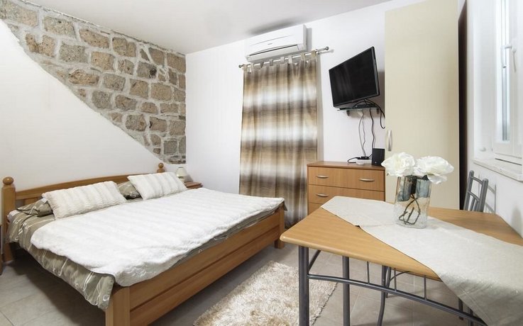 La Perla Luxury Apartments