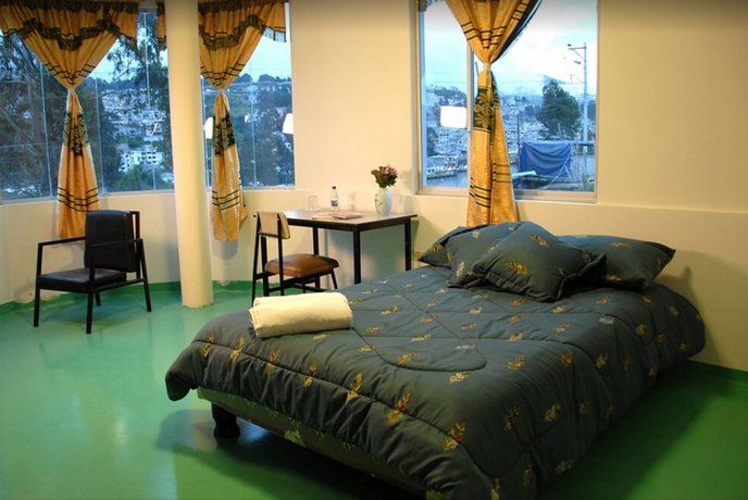 Quito Condor Hostal