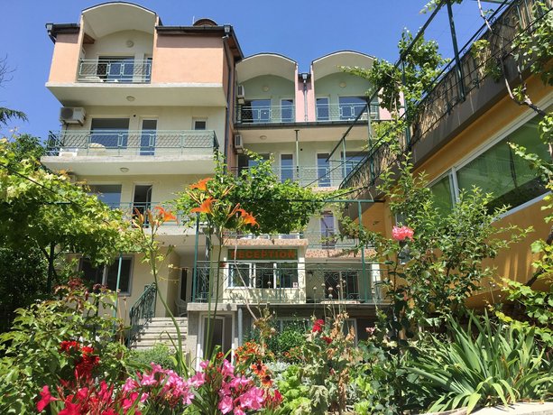 Royal Hostel Golden Sands