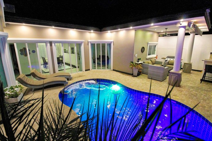 TJ Private Pool Villa Pattaya