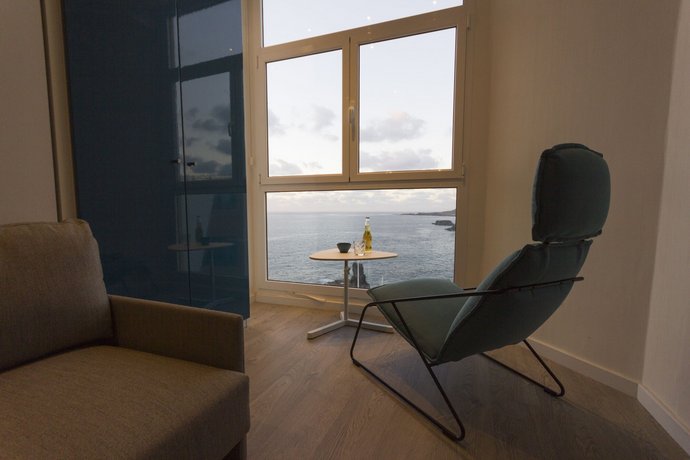 Virginia's Dream Panoramic Sea View Loft