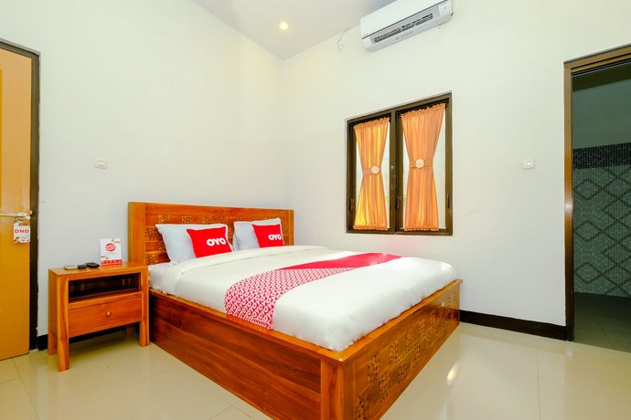 OYO 2284 Grand Villa Meninting