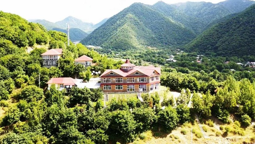 Kungut Hotel & Resort