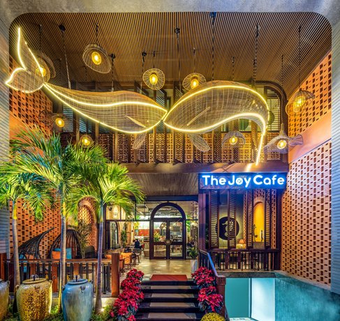 Seahorse Hotel & Office by HAVI