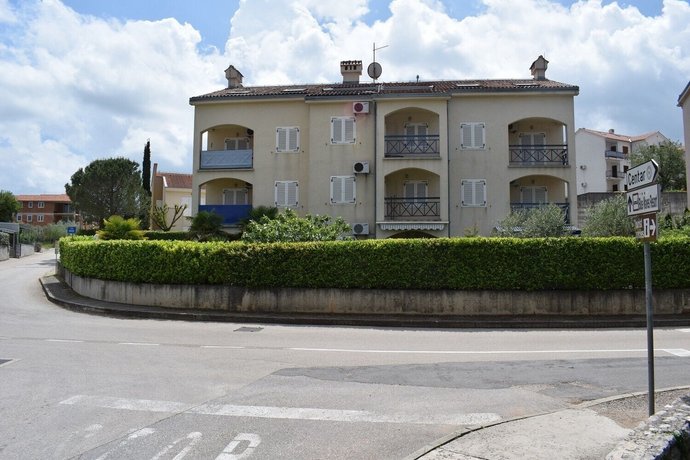 Apartment Tulip Malinska