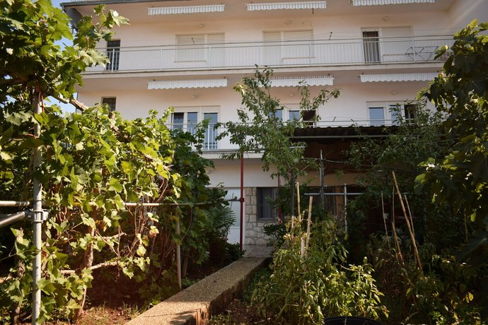 Apartment MILICA Malinska