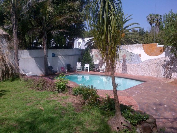 Rosebank Hostel