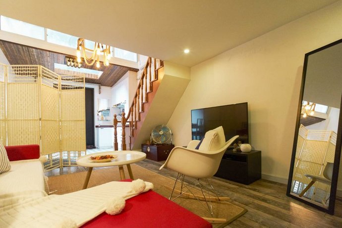 StarLive Apartment - Moonlight