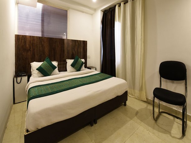 OYO 18618 Ocean Blue Residency