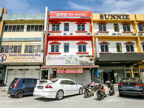 Oyo 89672 Eg Hotel Jj