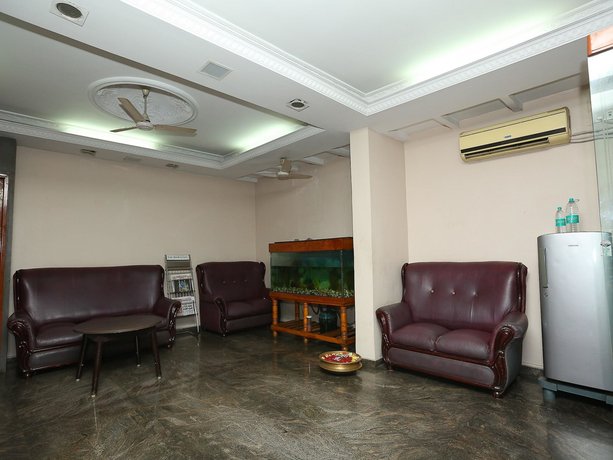 SPOT ON 6856 Eshi Guest House SPOT