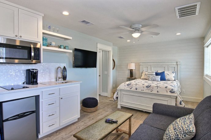 Trout Street Condo 3 Studio Bedroom 1 Bathroom Condo