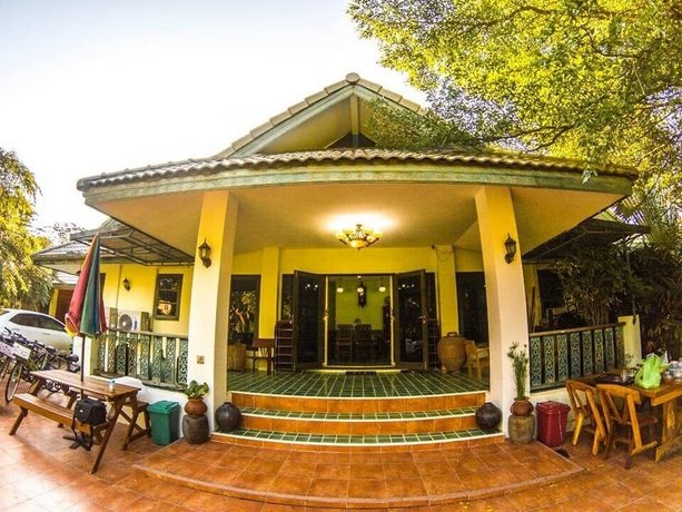 Plus Hostel Ayutthaya