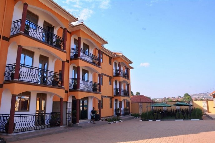Mak Queen Hotel