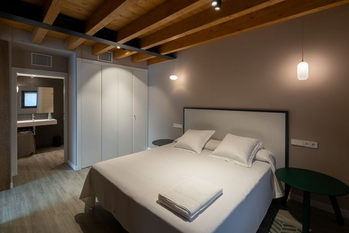 Apartamentos La Santilar