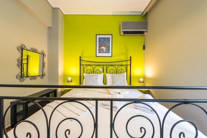 Stylish Apartment with Balcony