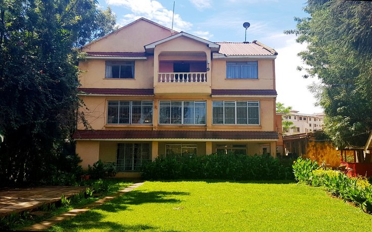 Red Buffalo House