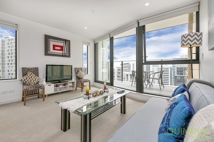 QV Amazing City Views with Carpark 884