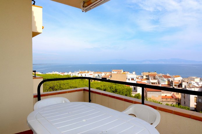 Apartamentos Puig Padro