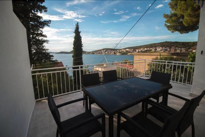 Apartment MIP Tisno