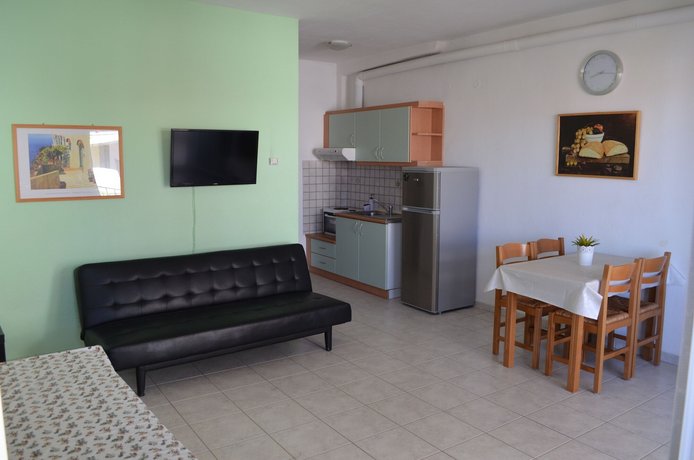Ariana Apartments Kassandra