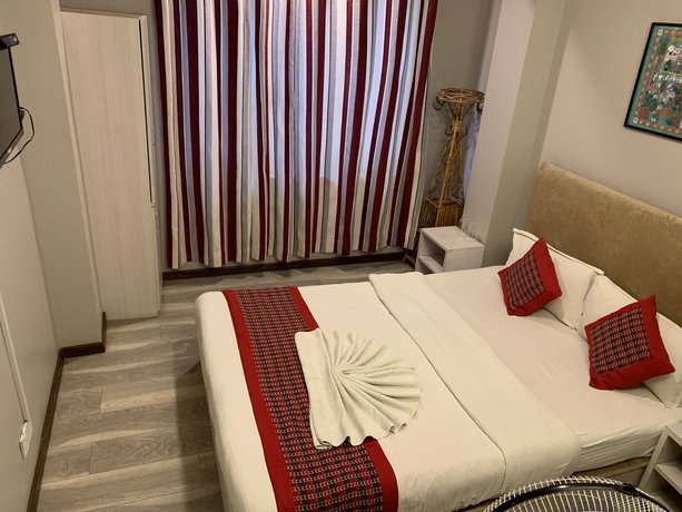 8848 Hostel