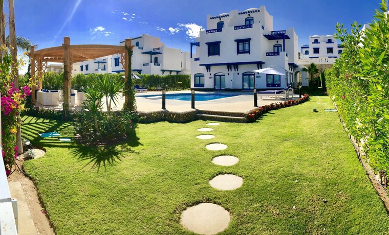 Luxury Villa with pool in Hurghada